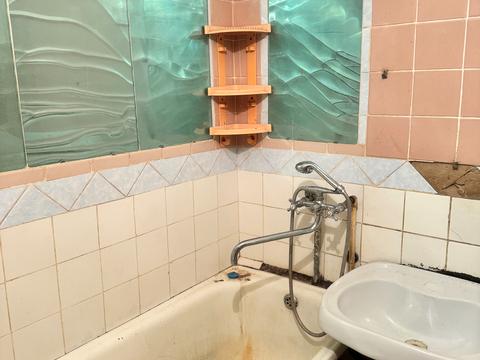 комната по адресу Олега Антонова, 15