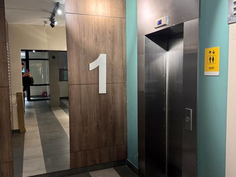квартира за адресою Академіка Заболотного вул., 15-г