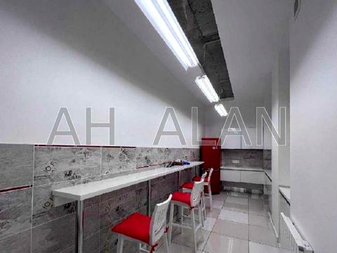 комерційна за адресою Кловський узвіз, 7