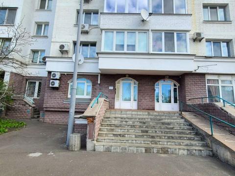 комерційна за адресою Автозаводська вул., 99/4