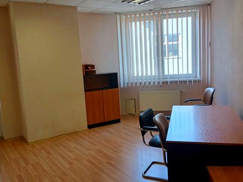 квартира за адресою Раїси Окіпної вул., 4