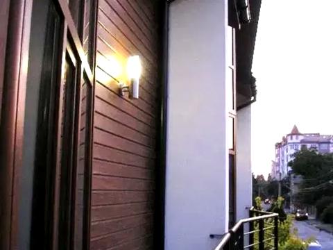 будинок за адресою Гулака-Артемовського вул., 1