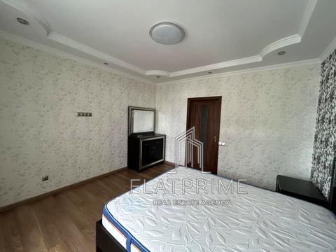квартира за адресою Київ, Практична вул., 2