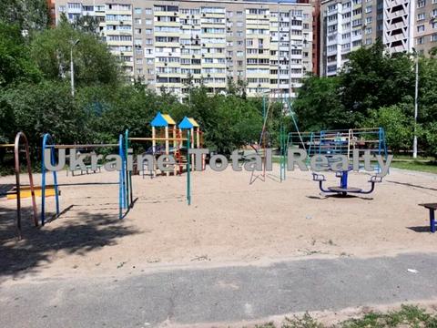 квартира за адресою Київ, Академіка Заболотного вул., 110