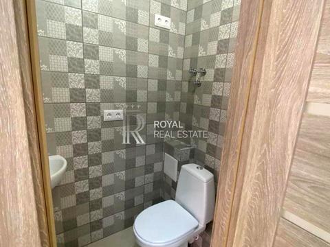 комерційна за адресою Федора Ернста вул., 60