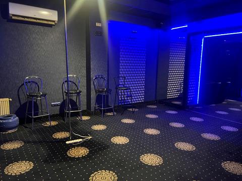 комерційна за адресою Дмитра Яворницького вул., 8