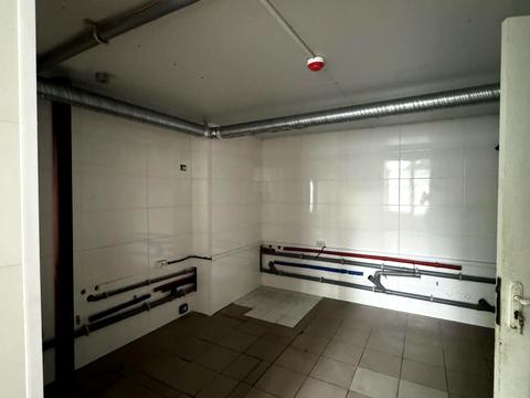 комерційна за адресою Андрія Верхогляда вул. (Михайла Драгомирова), 12