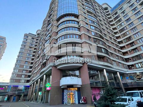 комерційна за адресою Жилянська вул., 59