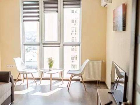 квартира за адресою Сім'ї Кульженків вул. (Петра Дегтяренка), 37