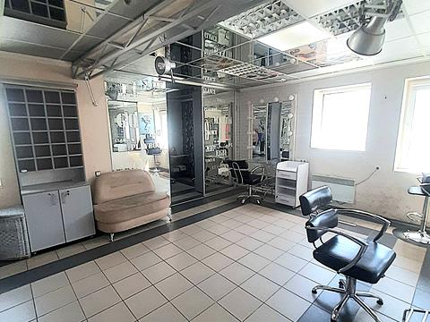 комерційна за адресою Грушевського вул., 57