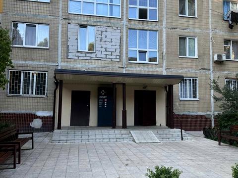 квартира за адресою Добровольців пров., 10