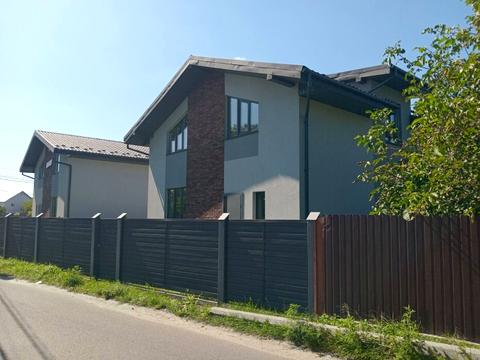 будинок за адресою Центральна вул., 11