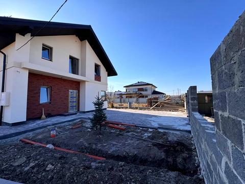 будинок за адресою Місячна вул.