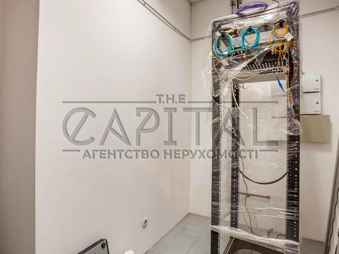 комерційна за адресою Новокостянтинівська вул., 1-Б