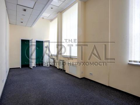 комерційна за адресою Новокостянтинівська вул., 1-Б