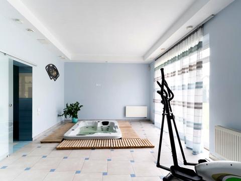 будинок за адресою Київська