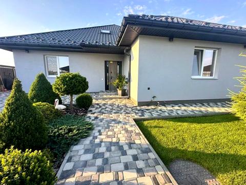 дом по адресу космонавтів