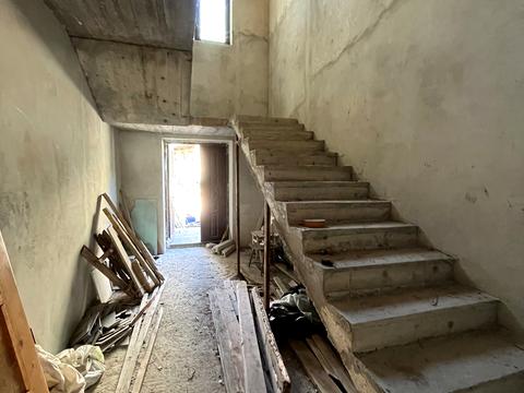 коммерческая по адресу В. Івасюка, 3