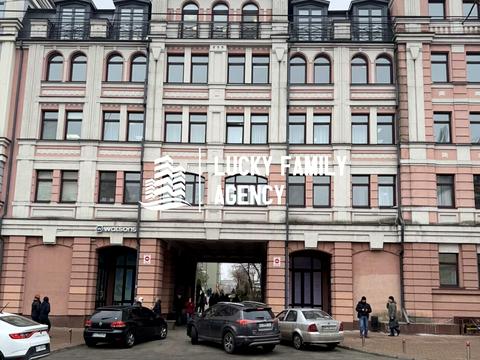 комерційна за адресою Спаська вул., 5