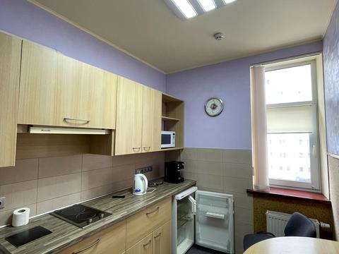 комерційна за адресою Миколи Міхновського бульв. (Дружби Народів), 14-16