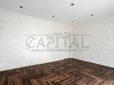 будинок за адресою Квітнева вул., 1