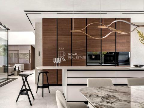 будинок за адресою Лугова