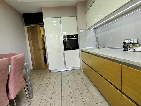 квартира за адресою Героїв просп., 4