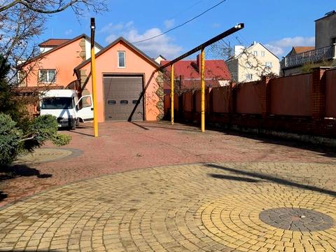 будинок за адресою Академіка Малиновського вул., 5