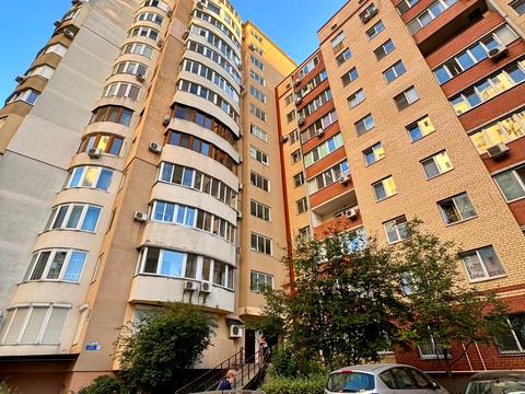 квартира по адресу Радужний масив, 2