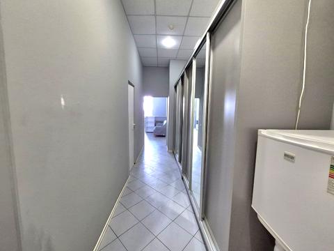 комерційна за адресою Еспланадна вул., 30