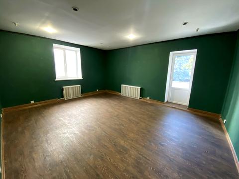 комерційна за адресою Подільська вул., 75