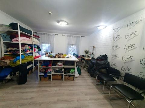 комерційна за адресою Авіаконструктора Антонова вул., 8в