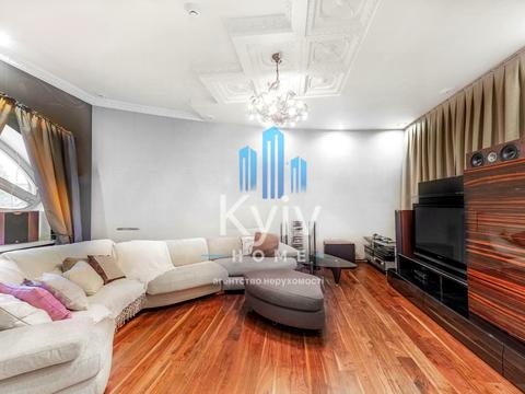 будинок за адресою Абрикосова вул.