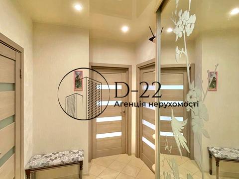 квартира за адресою Ревуцького вул., 7-В