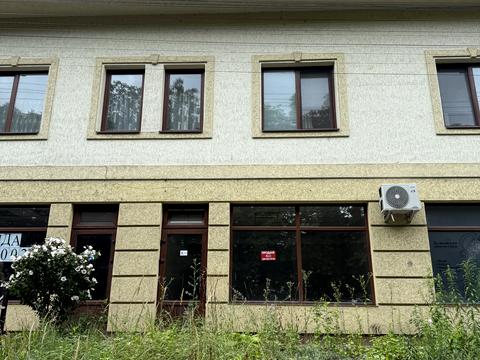 комерційна за адресою Олександра Фединця вул., 37
