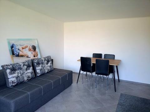 будинок за адресою Богатирська вул., 42