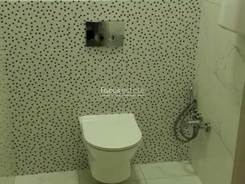 комерційна за адресою Жилянська вул., 68