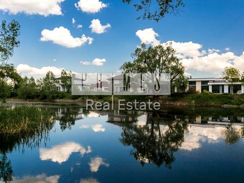 дом по адресу Школьная ул., 8