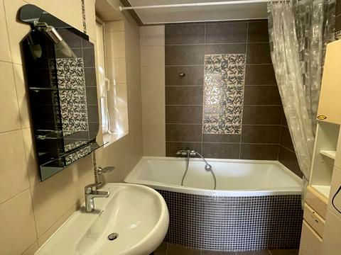 дом по адресу Кобылицы ул.