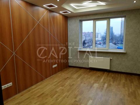 комерційна за адресою Казимира Малевича вул. (Боженка), 89