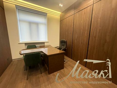 коммерческая по адресу Ивана Мазепы ул. (Январского Восстания), 11-А