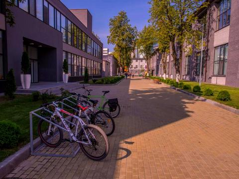 коммерческая по адресу Полевая ул., 21