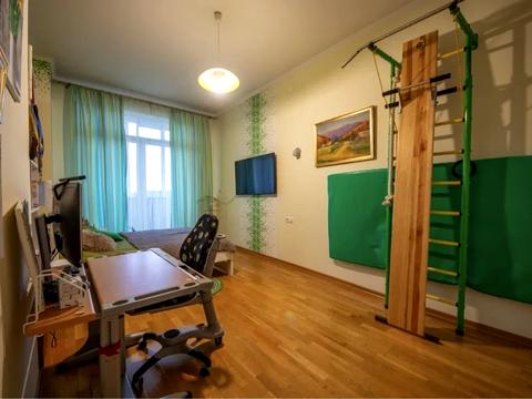 квартира за адресою Ромашкова вул., 10б