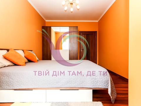 квартира за адресою Хотинська вул., 12