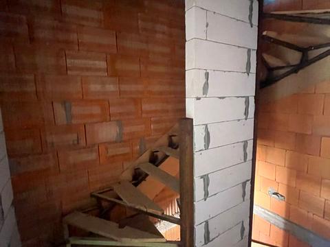 будинок за адресою Квітнева вул.