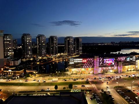 квартира за адресою Анни Ахматової вул., 45