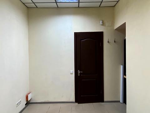 комерційна за адресою Бутишів пров. (Андрія Іванова вул.), 14