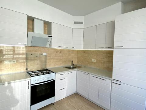 квартира за адресою Практична вул., 8