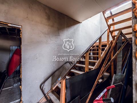 комерційна за адресою Київська, 258б