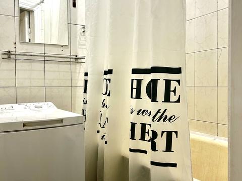 квартира за адресою Введенська вул., 32